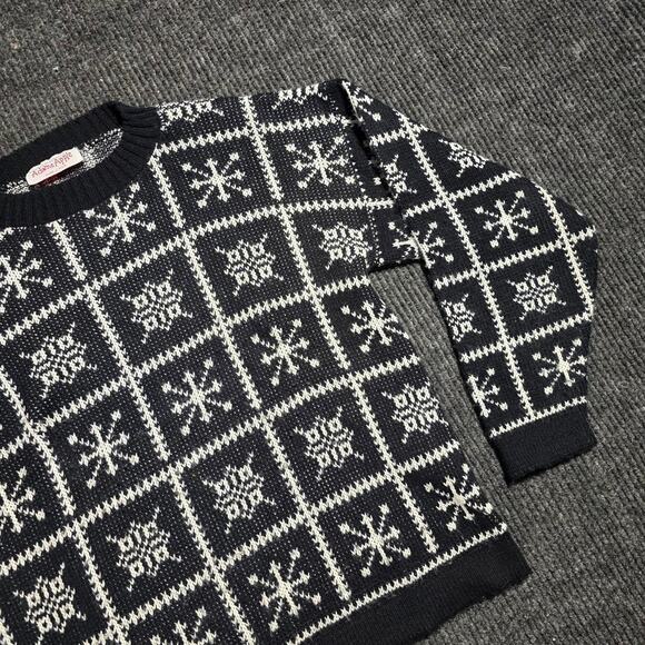 Vintage 70s Adams Apple USA Knit Sweater – Black White Nordic Snowflake - Picture 3 of 4